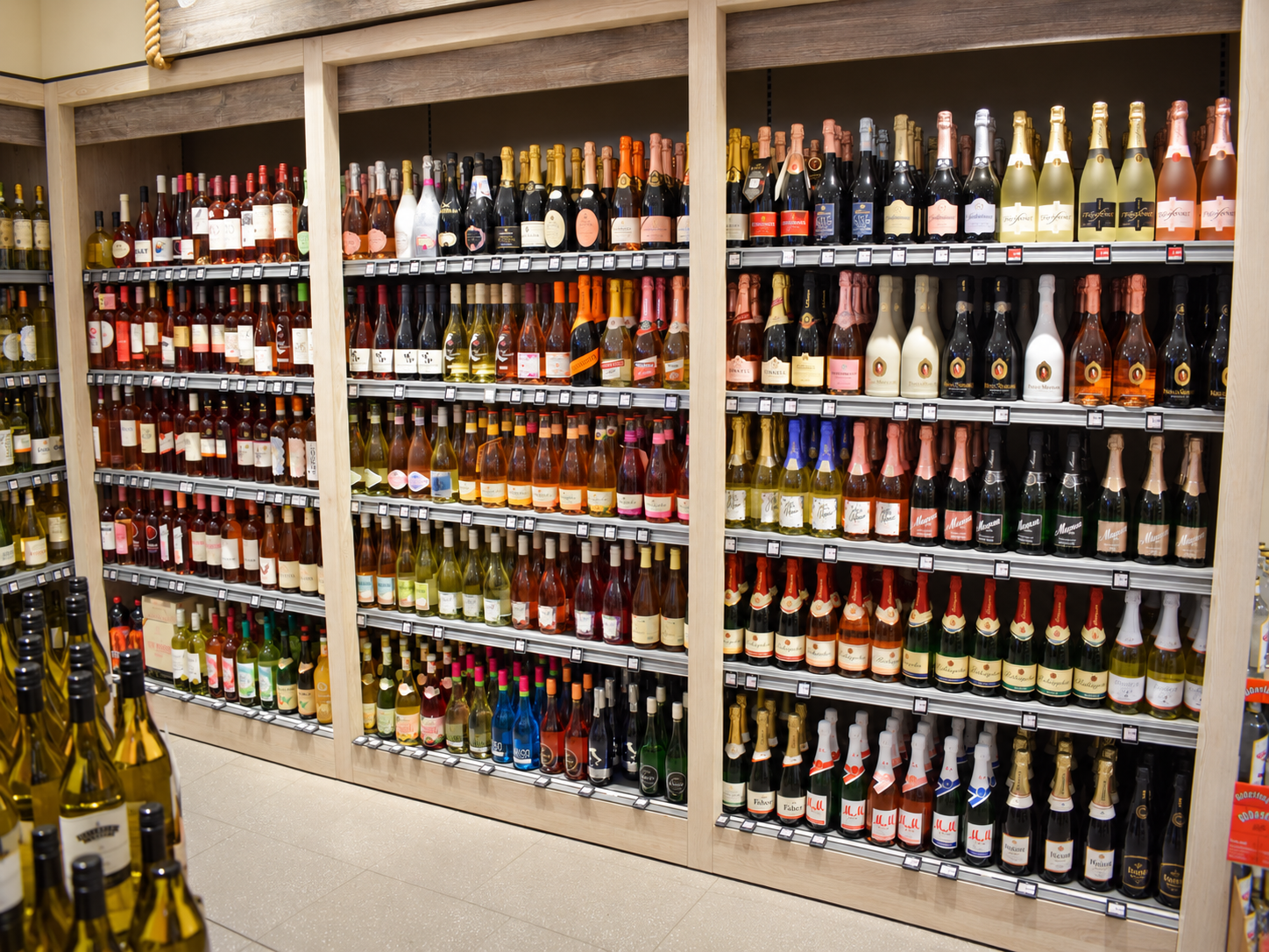 Unsere Wein & Sekt-Abteilung